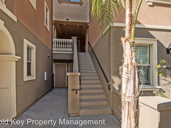3rd image of 8898 Promenade North Pl