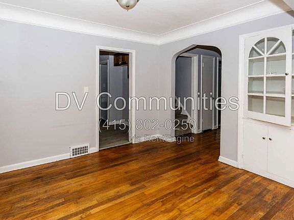 4th image of 915 Clarence Rd