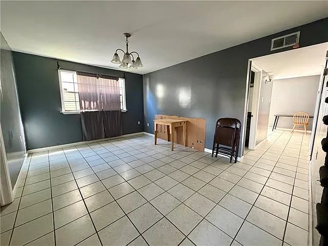 3 bed, 1.5 bath, 1000 sqft, $1,595 — Photo 3