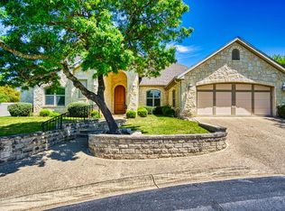 2014 Chalet Cir, Kerrville, TX 78028