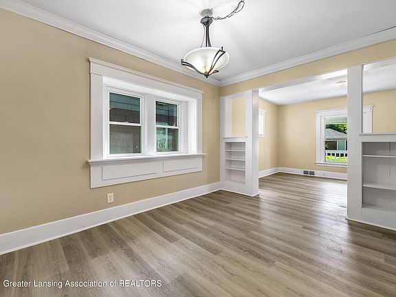 5th image of 1138 Hyland St