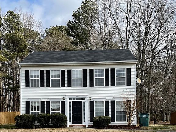 2nd image of 205 Post Cedar Pl