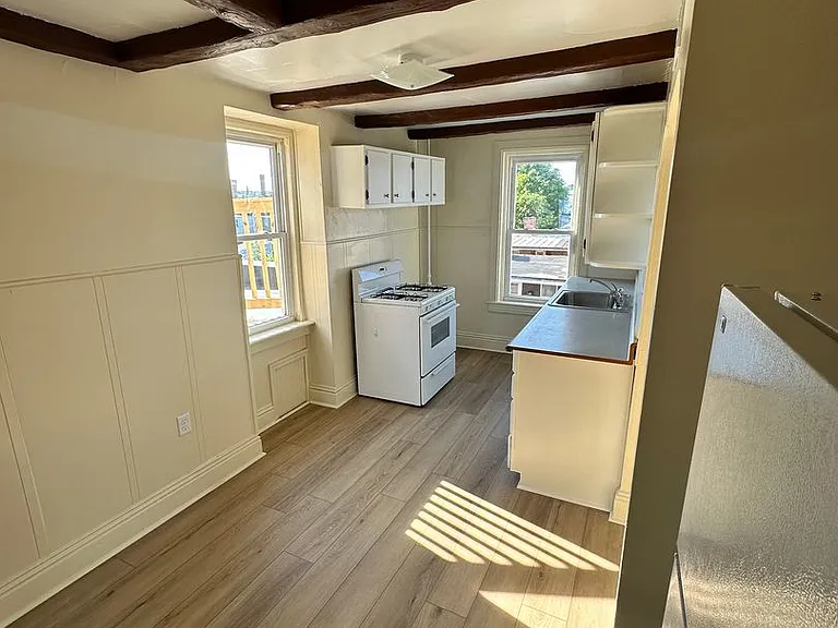 129 N Penn St #5 — Photo 16