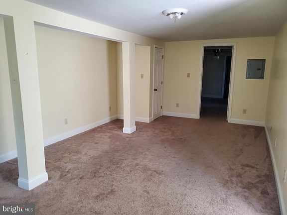 4th image of 735 Fisher Ave
