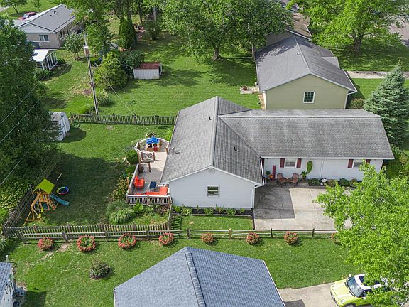 4th image of 1016 Westchester Ct