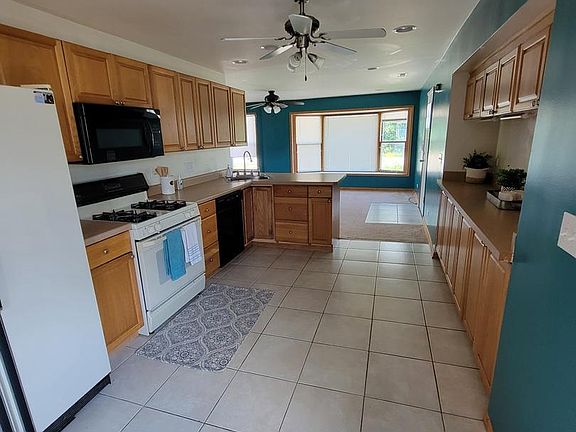 4th image of 42414 N Lake Ave