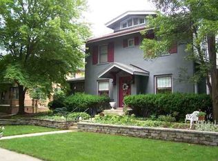 1415 E Grove St, Bloomington, IL 61701