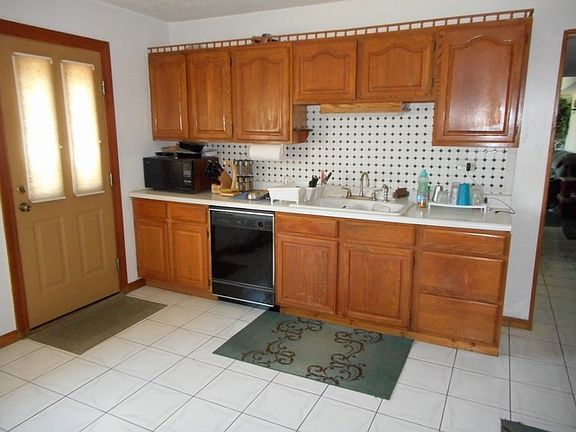 5th image of 1047 Parkview Dr