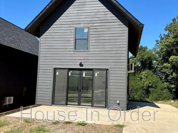 211 Cowan St, Rutherfordton, NC 28139