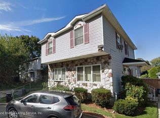 139 Bement Ct, Staten Island, NY 10310