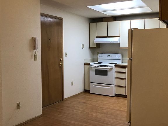 2nd image of 4253 8th Ave NE #101