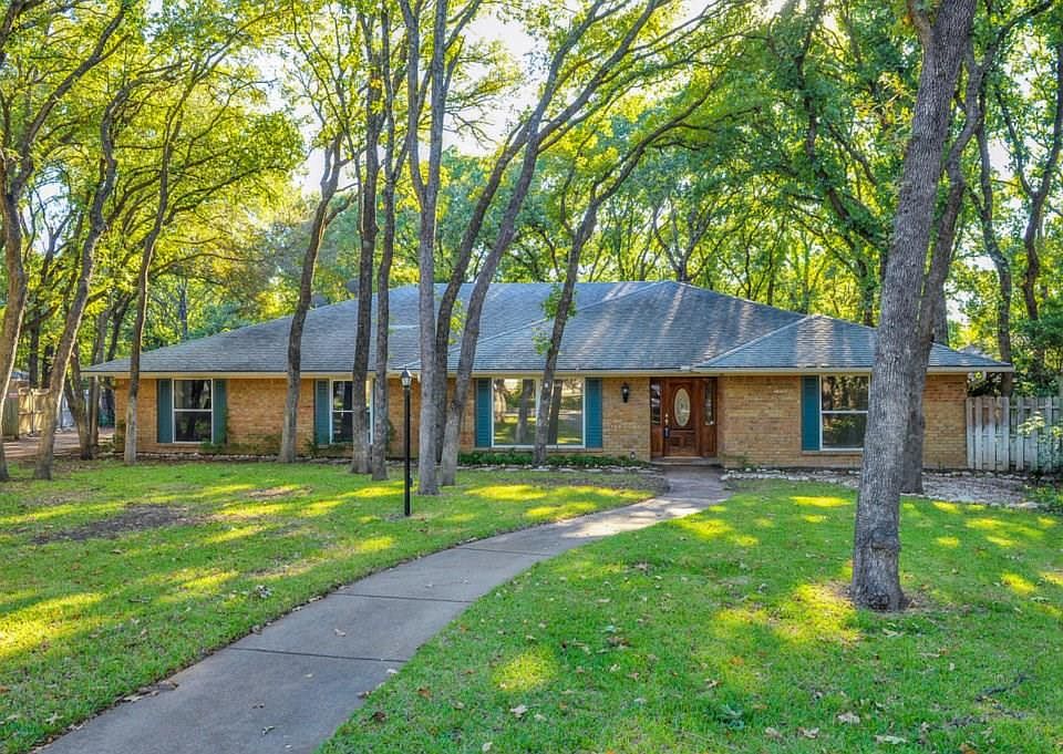 1st image of 2104 Bancroft Ct