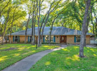 2104 Bancroft Ct, Arlington, TX 76017