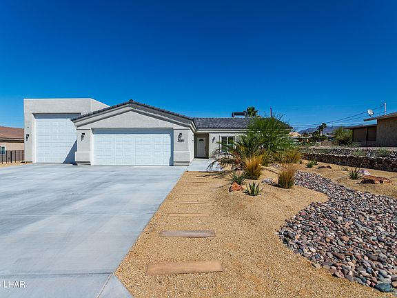 5th image of 3681 Monterey Dr