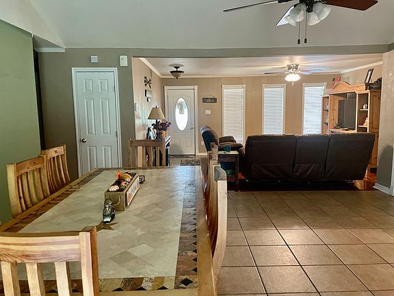 4th image of 420 N Nau St