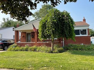 755 E Farnum Ave, Madison Heights, MI 48071