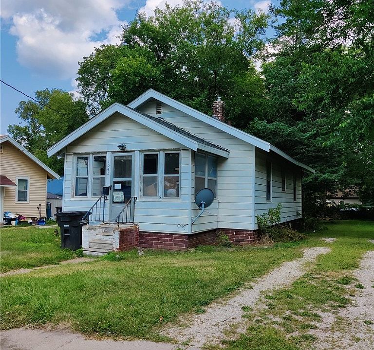2nd image of 1343 Hutton St