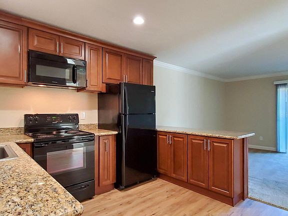 2nd image of 16914 Sonoma Hwy APT 2