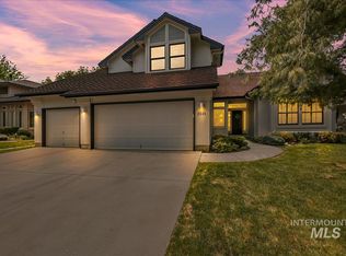 2221 S Crosscreek Ln, Boise, ID 83706