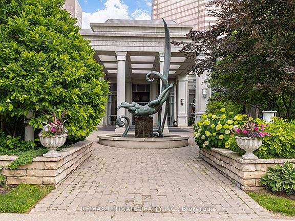 2nd image of 25 Greenview Ave #319