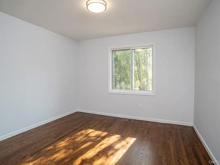 52 Washington St #2 — Photo 7