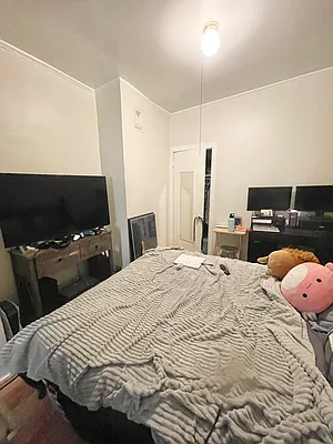 Rented by Oxford Property Group | media 11