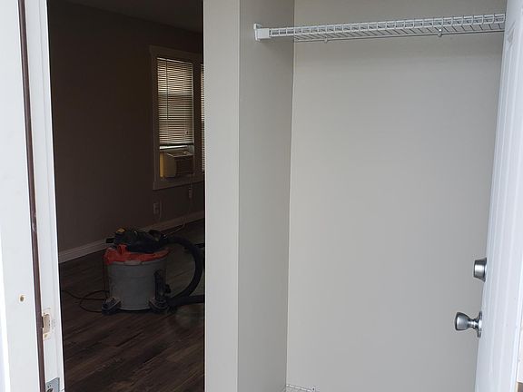 2nd image of 130 Camden Ave #Up