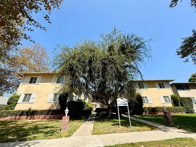 Must-See! 1bd+1ba At 1553-1555 Riverside Dr. Glendale, Ca 91201 — Photo 12