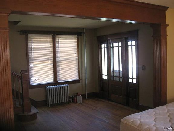 2nd image of 710 Main St
