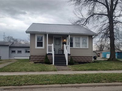 1305 Eastport Ave, Uhrichsville, OH, 44683