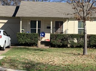 5832 Locke Ave, Fort Worth, TX 76107