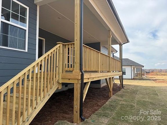 4th image of 1150 Gardenia Dr #8