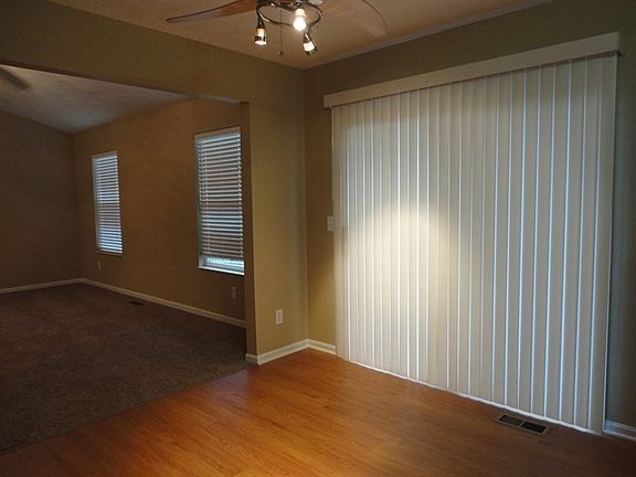 5th image of 6406 Symmes Ln