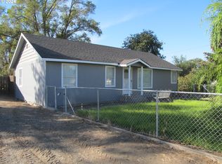 1890 E Hooker Rd, Hermiston, OR 97838