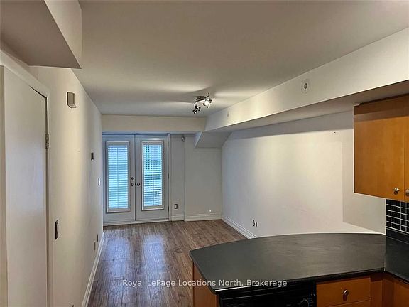 4th image of 415 Jarvis St #211