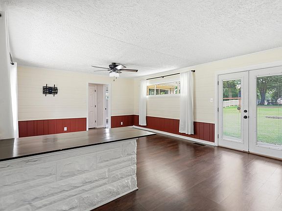 5th image of 4625 Northeastern Ave