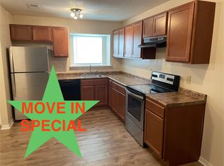 11620 Chemstrand Rd APT 8, Pensacola, FL 32514