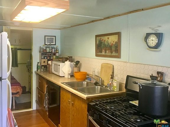 2nd image of 546 S Calle Amigos