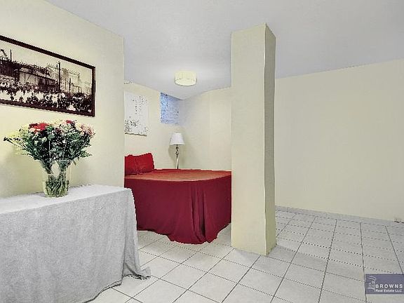 5th image of 362 15th St APT 1M