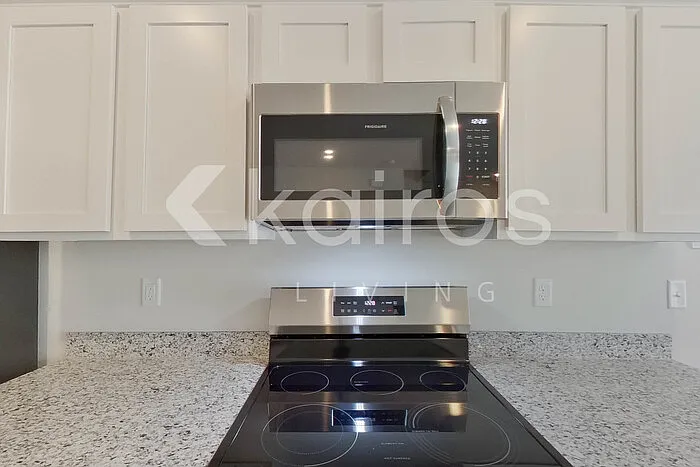 2529 Banyon Cir — Photo 6
