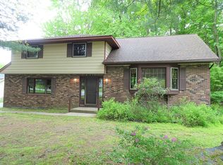 42 Guilder Pl, Ballston Lake, NY 12019