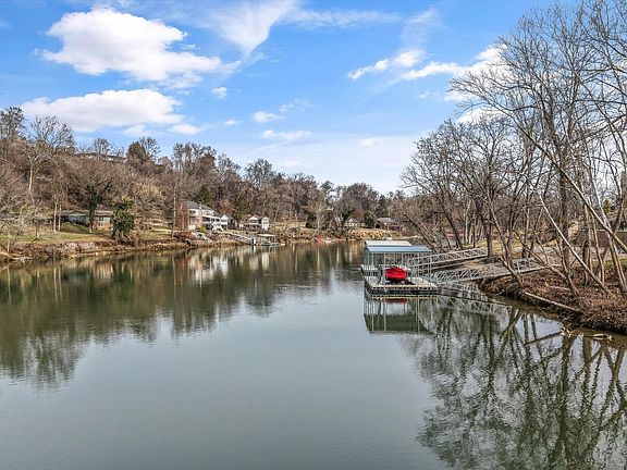 3rd image of 4844 Willow Bluff Cir