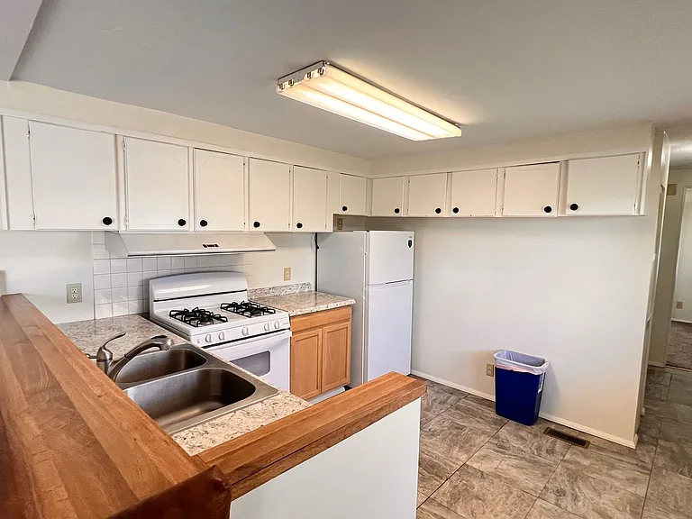 8256 Smith Rd — Photo 9