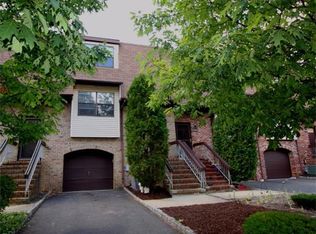 6003 N Oaks Blvd, North Brunswick, NJ 08902