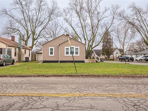 5th image of 3851 E Pleasant Run Parkway South Dr