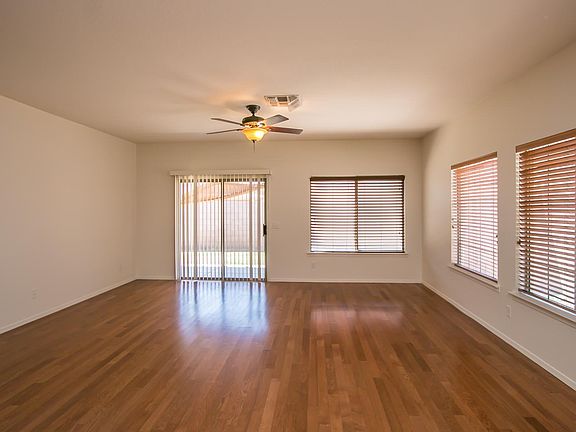 2nd image of 2609 E Waterview Ct