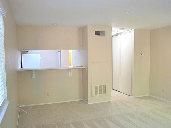 3rd image of 470 Bollinger Canyon Ln APT 283