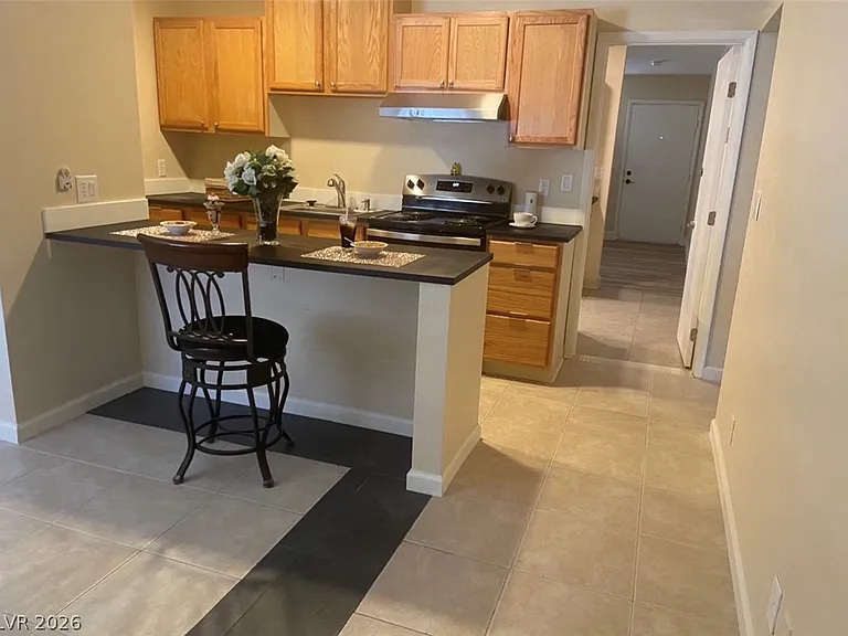 1303 Darlene Way #402A — Photo 3
