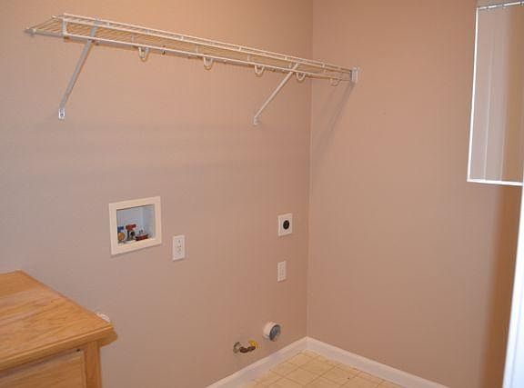 Laundry Room with Washer/Dryer hookups