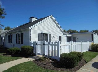 27 Garden Dr, Montgomery, IL